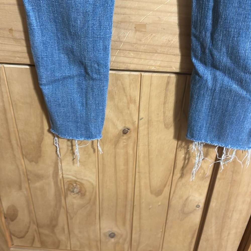 Lucky Brand Ava Mid Rise Super Skinny light wash - Picture 5 of 6